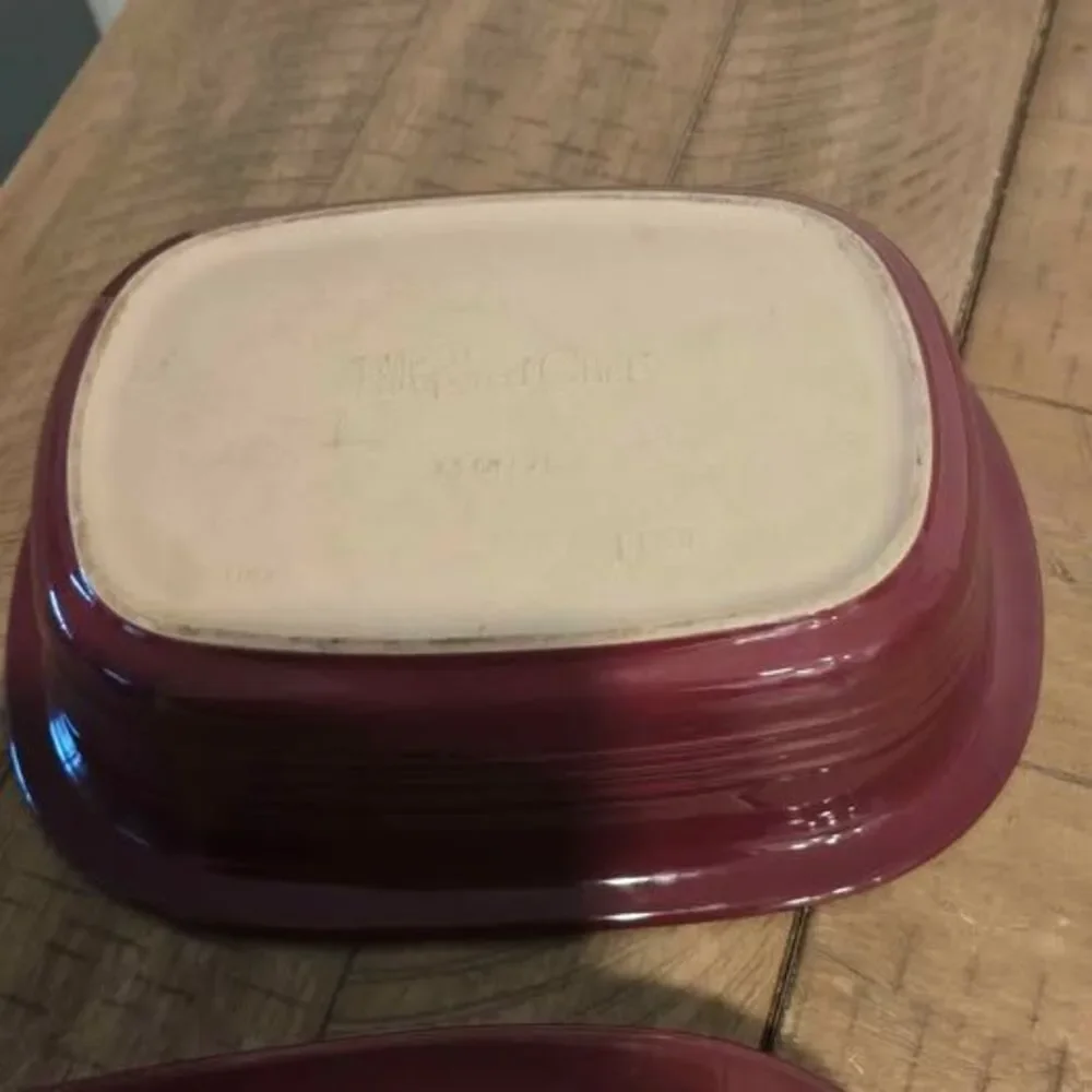 Pampered Chef Cranberry Deep Covered Baker 3.1 Qt Stoneware – Discontinued